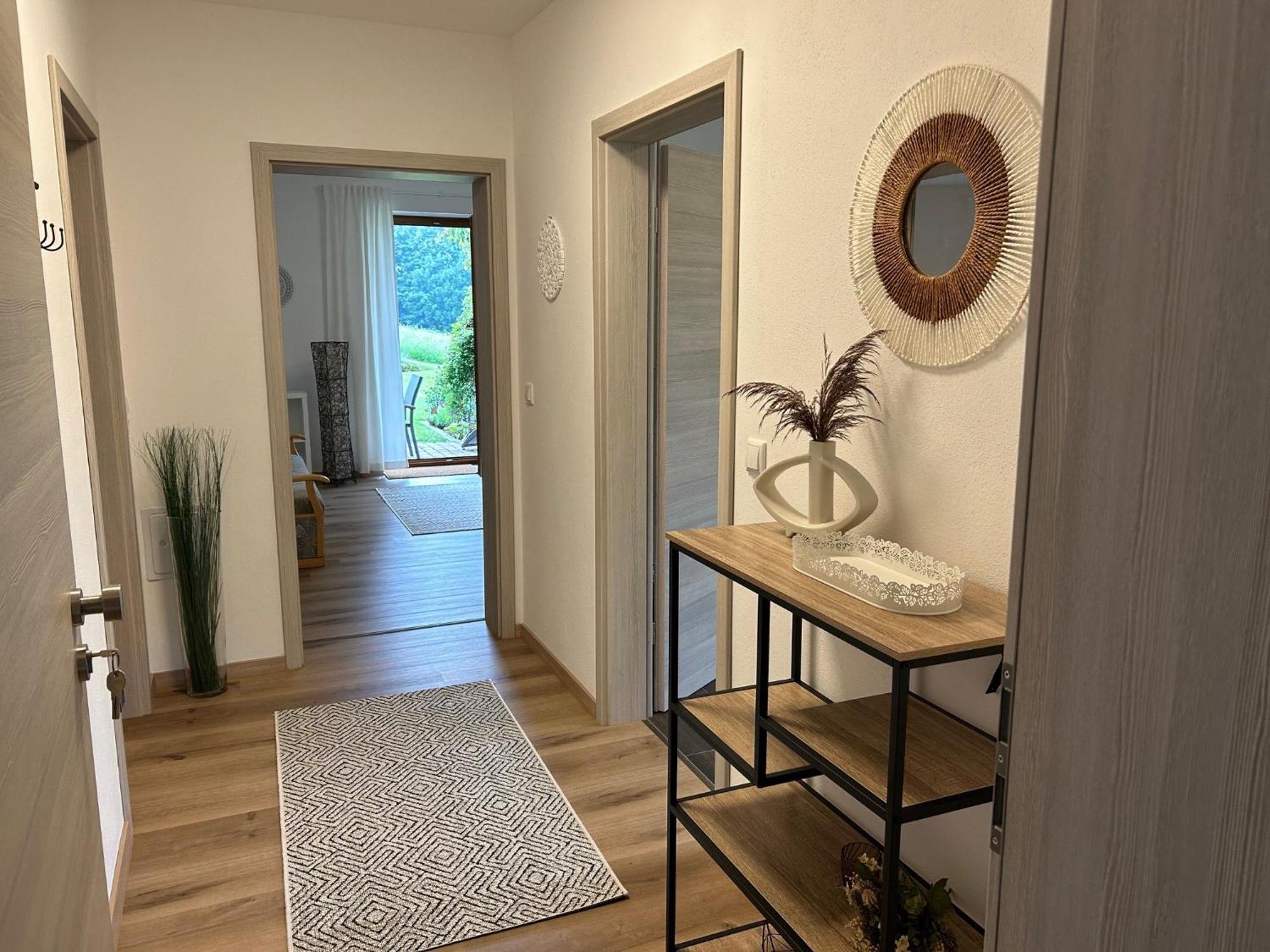 Ruhige Ferienwohnung Mit Terrasse Fuer 2 Personen Vohenstrauss Zewnętrze zdjęcie